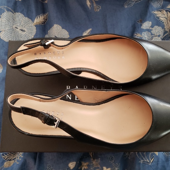 Barney's NY black leather slingbacks NWT sz9 - Picture 3 of 8